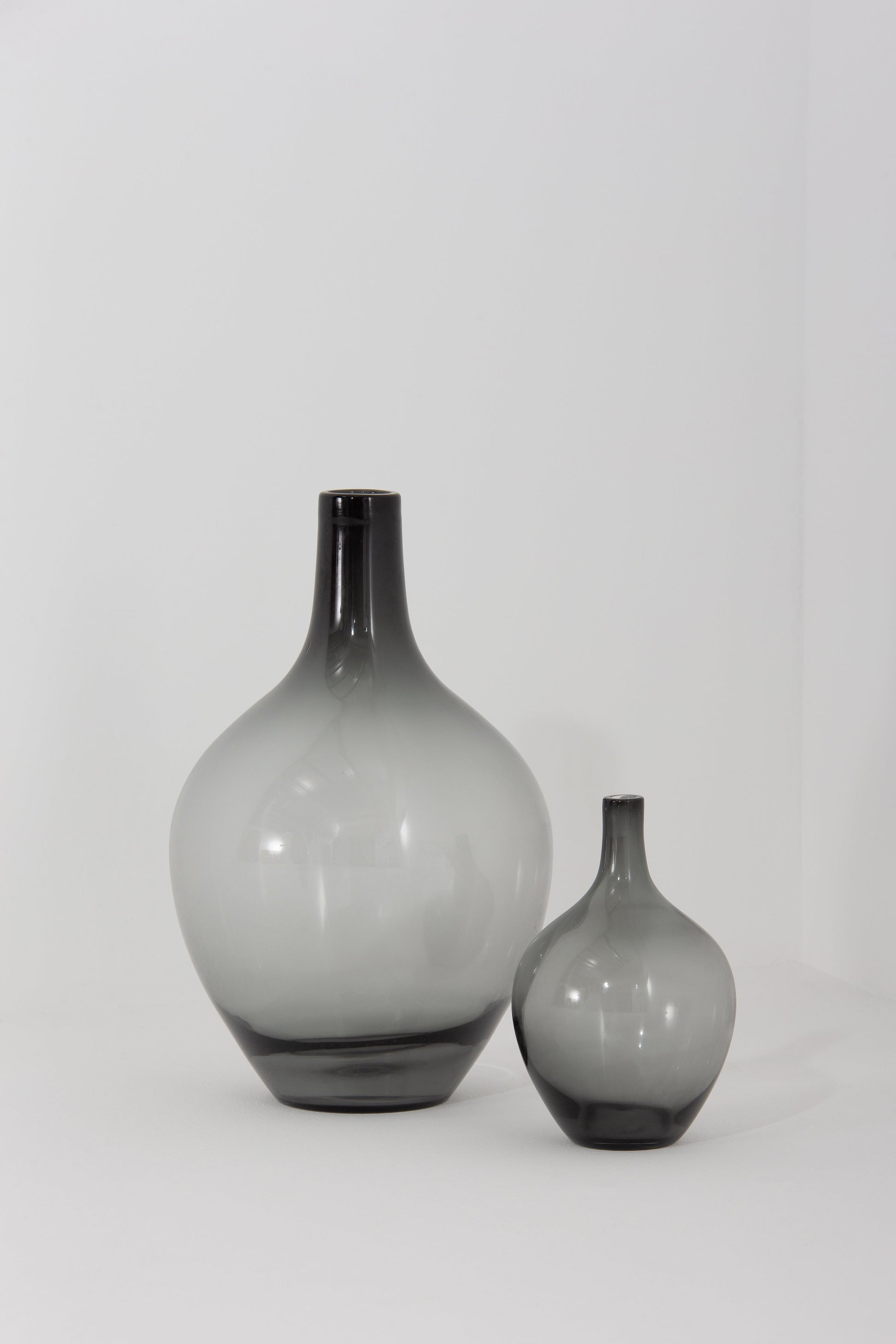 Obsidian Mist Vase